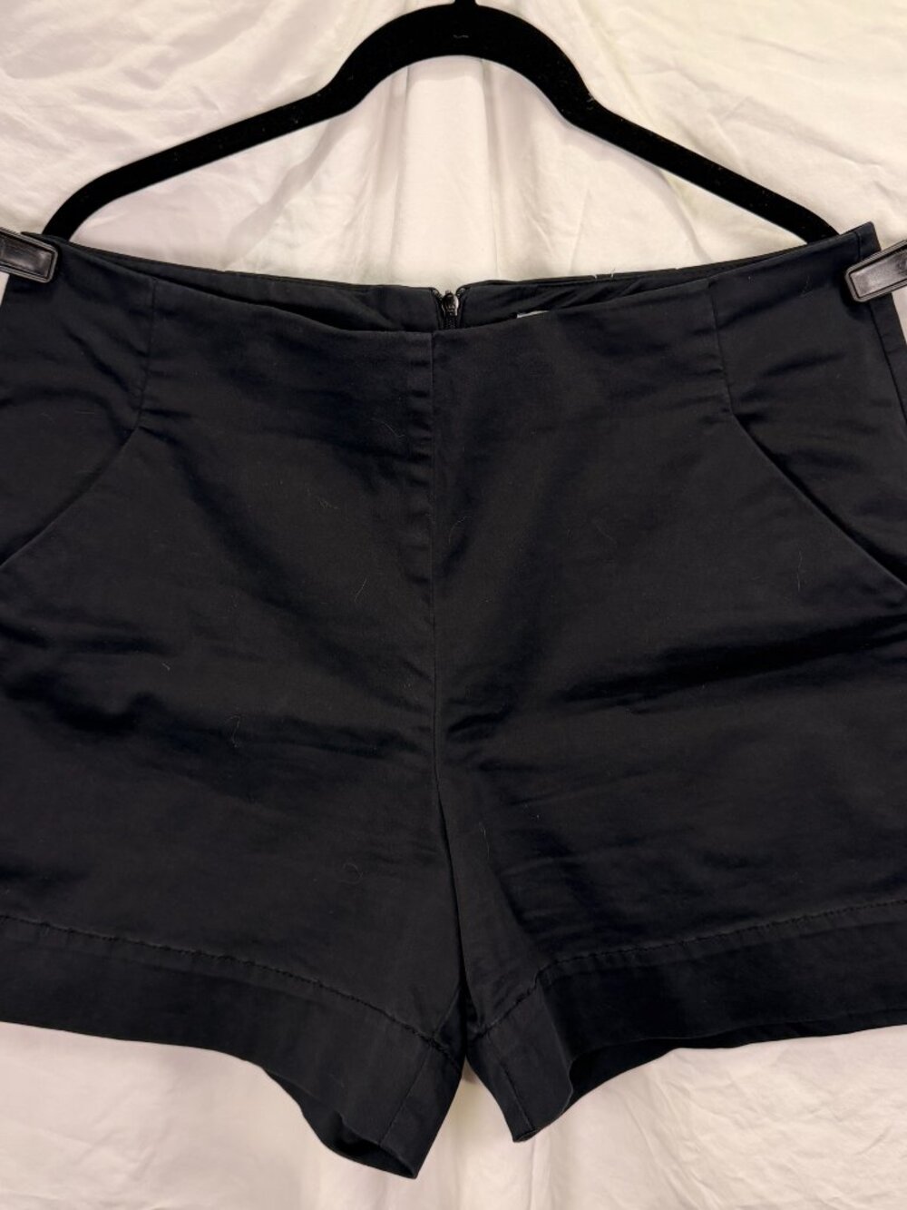Tommy Bahama Black Stretch Chino Shorts Size 12 Back Zip 5" Inseam